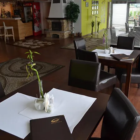 Hotel Gregor Pszczółki