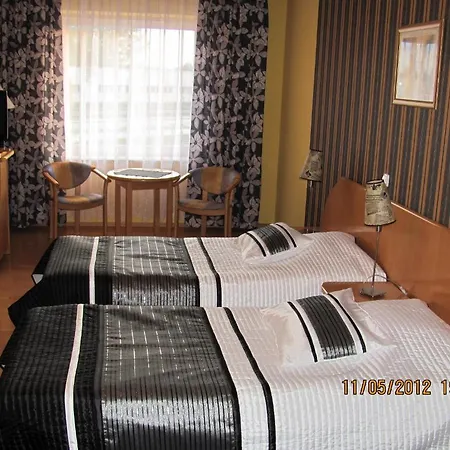 Gregor 2* Pszczółki