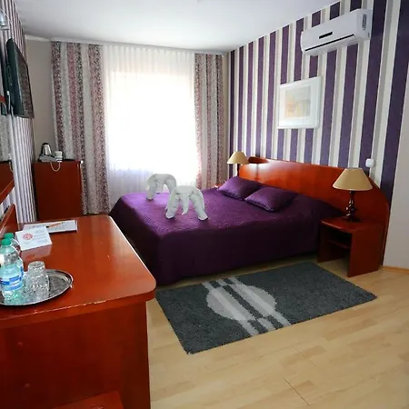 Hotel Gregor Pszczółki